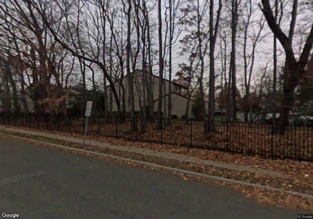 47 Oakwood Ct, Baldwin, NY 11510 - photo 1