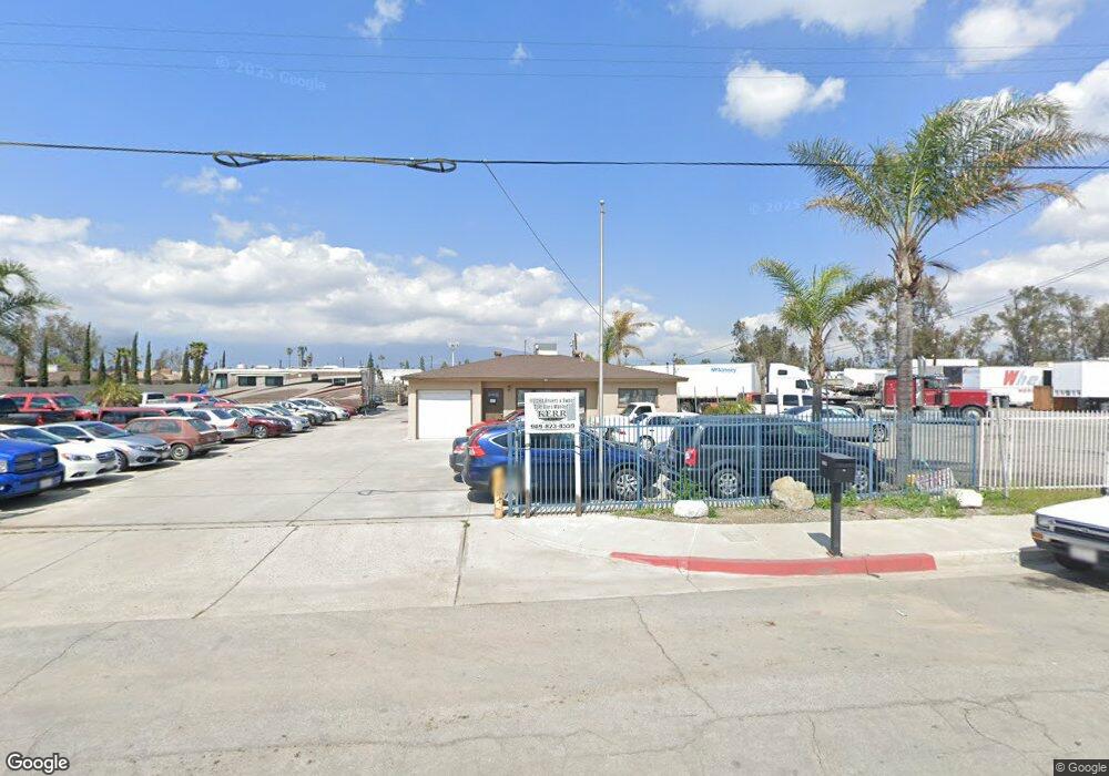 14796 Washington Dr, Fontana, CA 92335 - photo 1