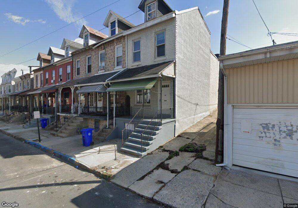 911 Locust St, Reading, PA 19604 - photo 1