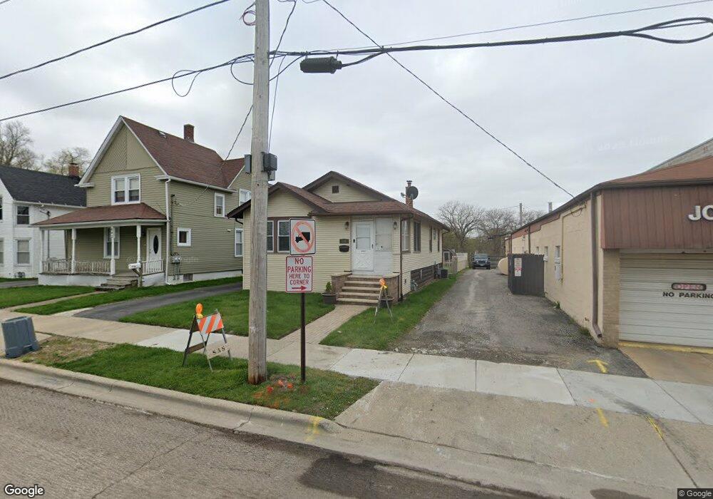 646 N Butrick St, Waukegan, IL 60085 - photo 1