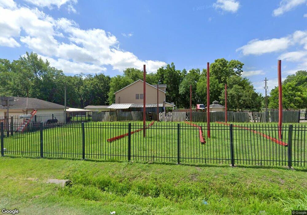 10546 Aldine Westfield Rd, Houston, TX 77093 - photo 1