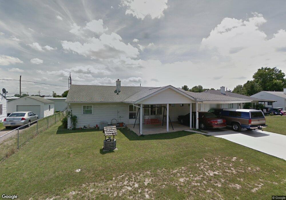 713 E Linda Layne, Muncie, IN 47303 - photo 1