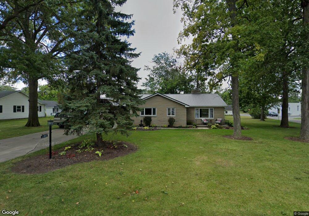418 W Buckeye St, Berne, IN 46711 - photo 1