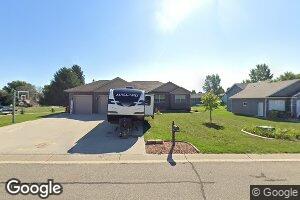 204 Pearl St S, Dover, MN 55929