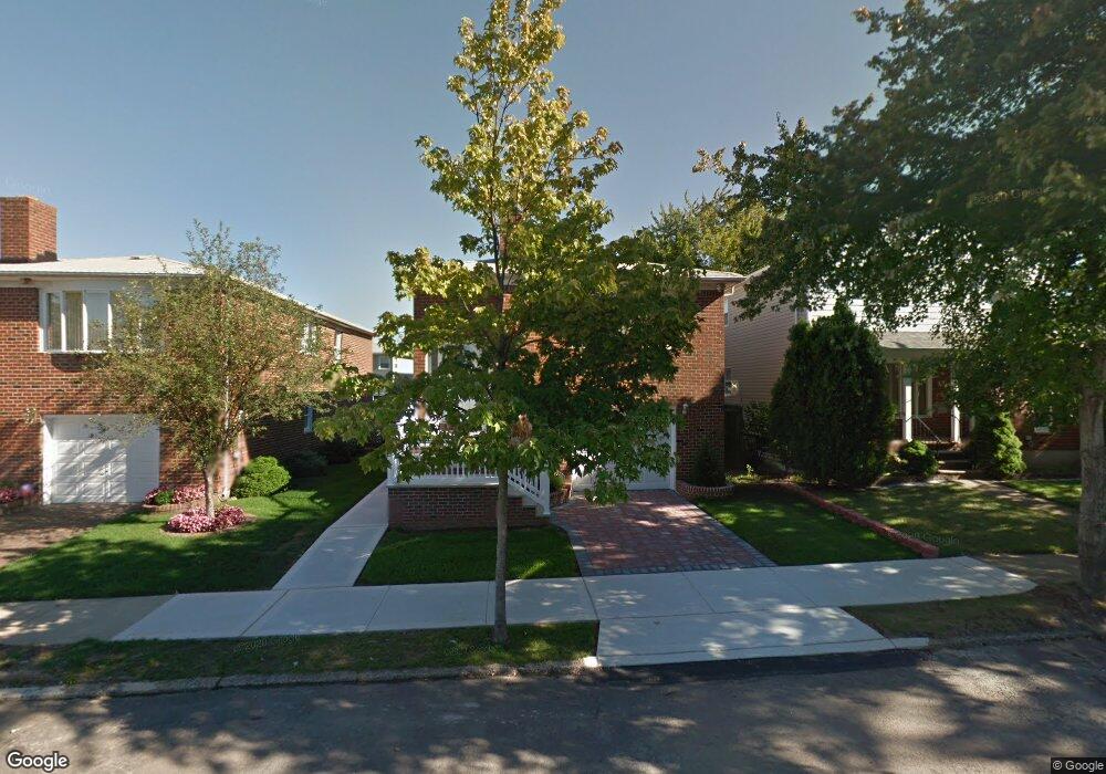 11 Thurston St, Staten Island, NY 10314 - photo 1