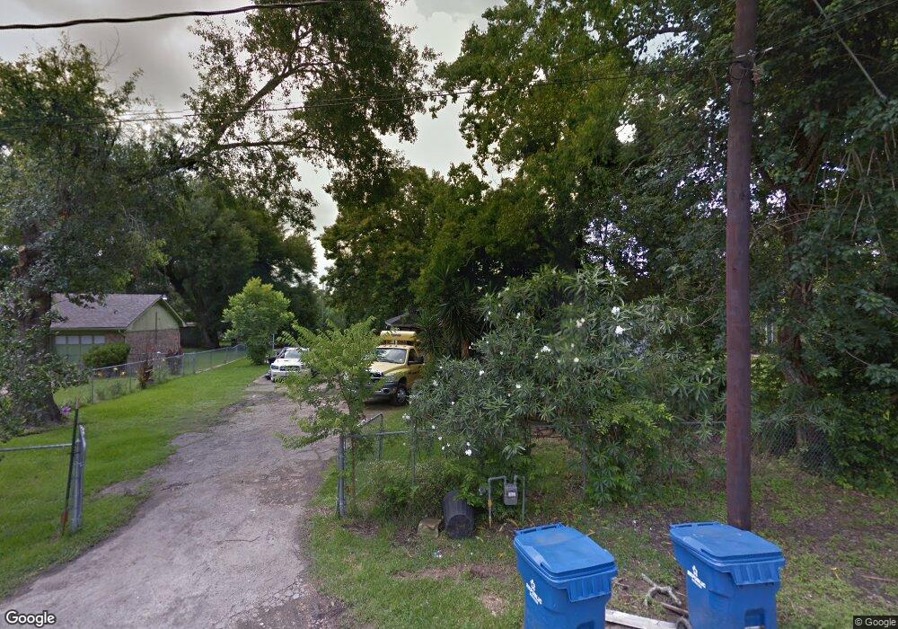 313 Fannin St, Richmond, TX 77469 - photo 1