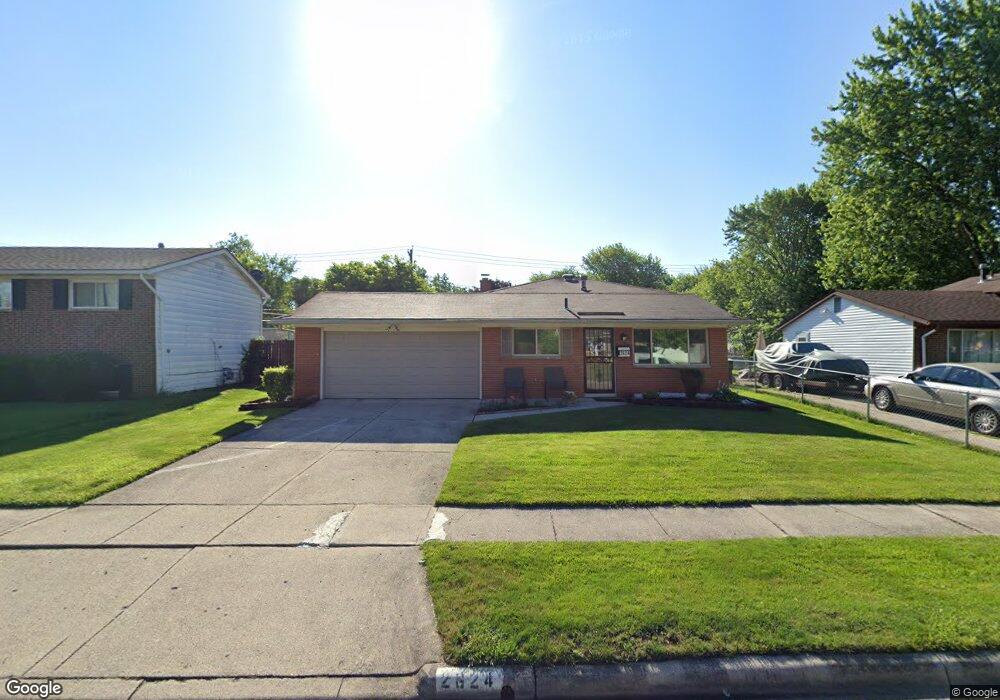 2624 Hubbell Rd, Columbus, OH 43232 - photo 1