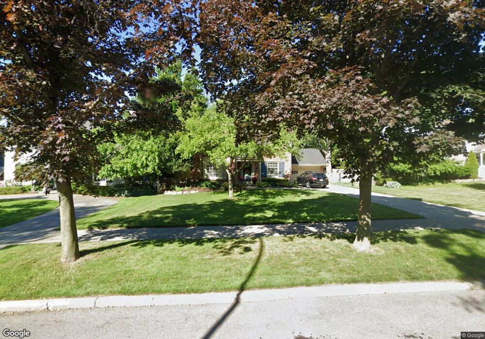 917 Whittier Rd, Grosse Pointe Park, MI 48230 - photo 1