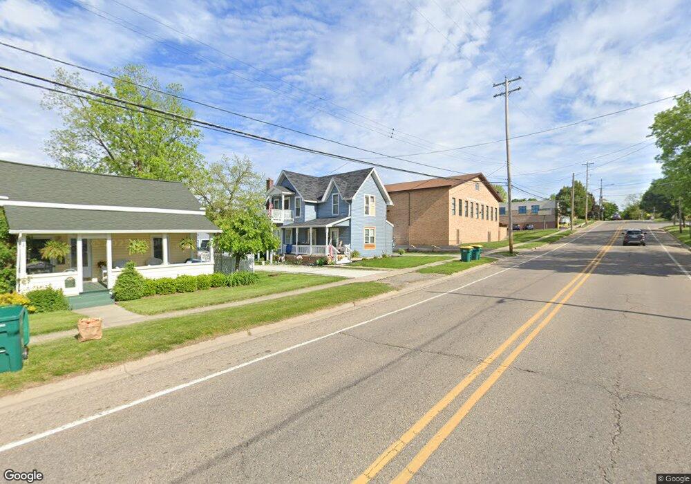 209 N Mckinley Rd, Flushing, MI 48433 - photo 1