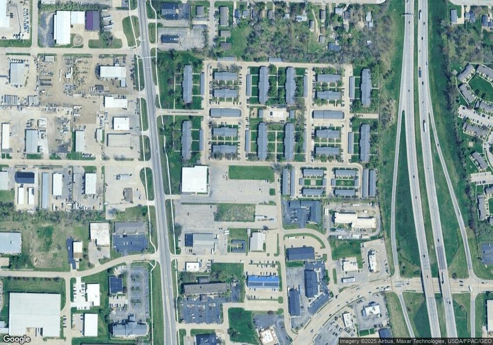 3202 Southgate Place SW, Cedar Rapids, IA 52404 - photo 1