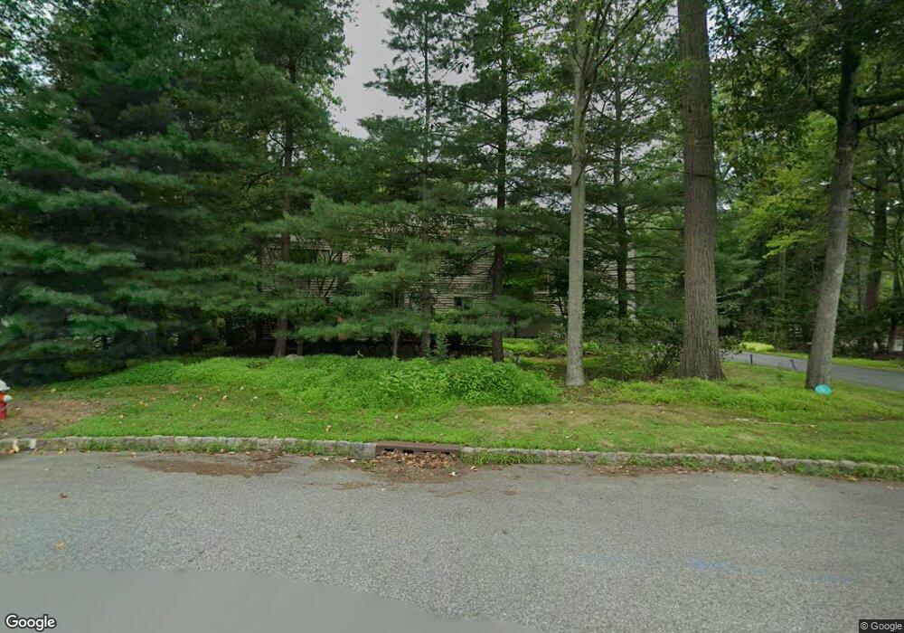 32 Carteret Rd, Allendale, NJ 07401 - photo 1