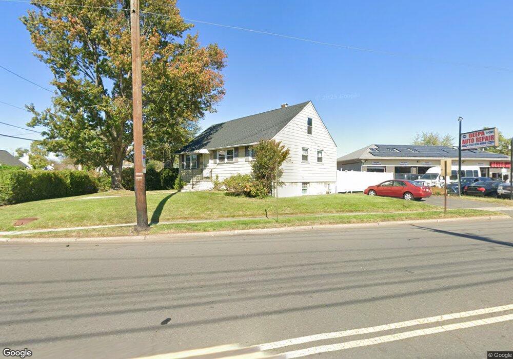 32 Universal Ave, Iselin, NJ 08830 - photo 1