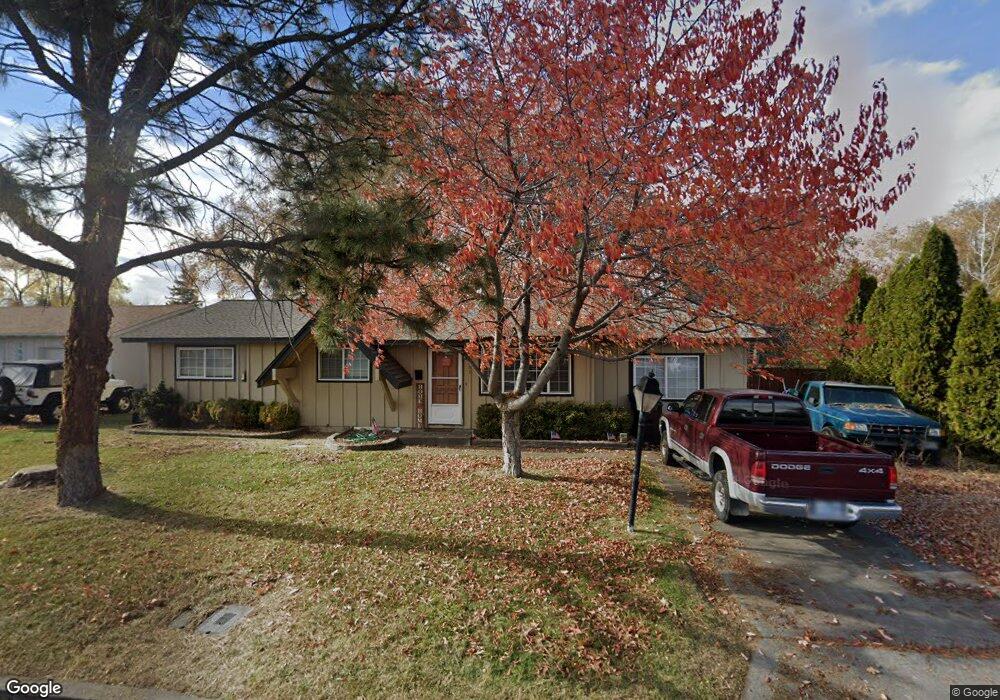 1451 NW 9th St, Redmond, OR 97756 - photo 1