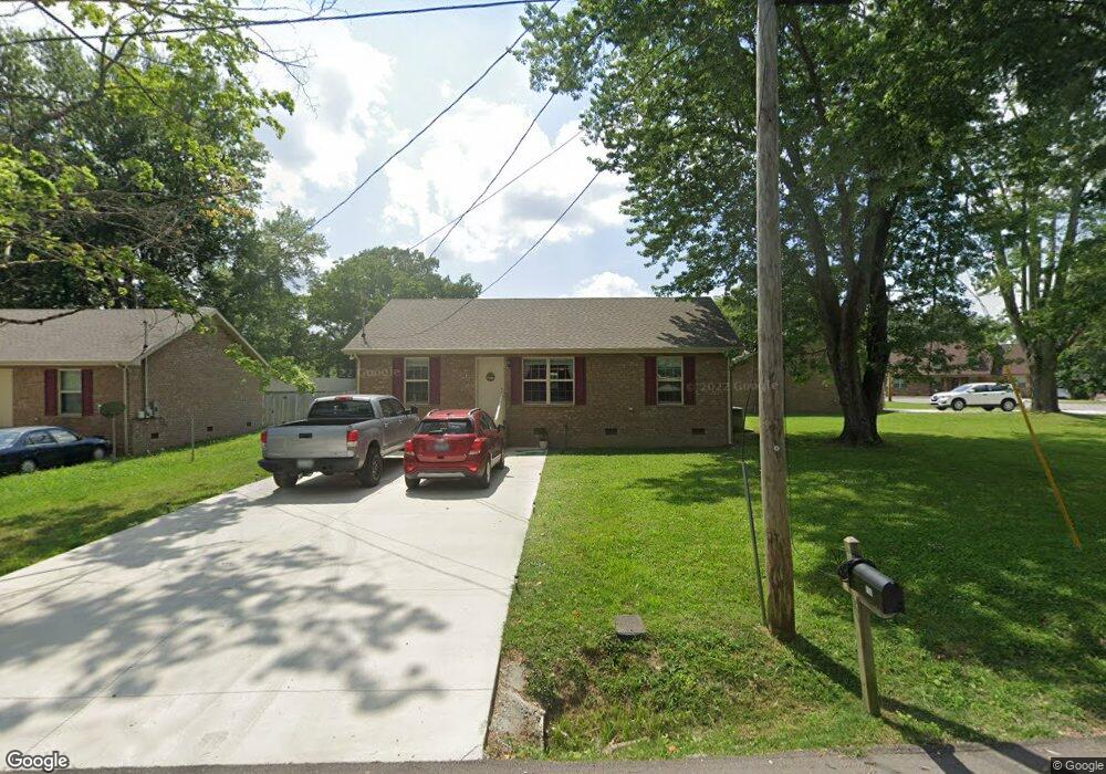 700 Woodrow St, Manchester, TN 37355 - photo 1