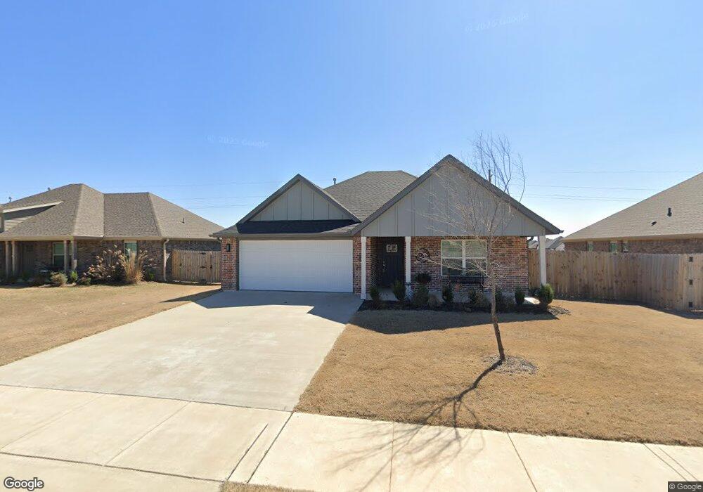 713 Woodplains Ave, Tontitown, AR 72762 - photo 1