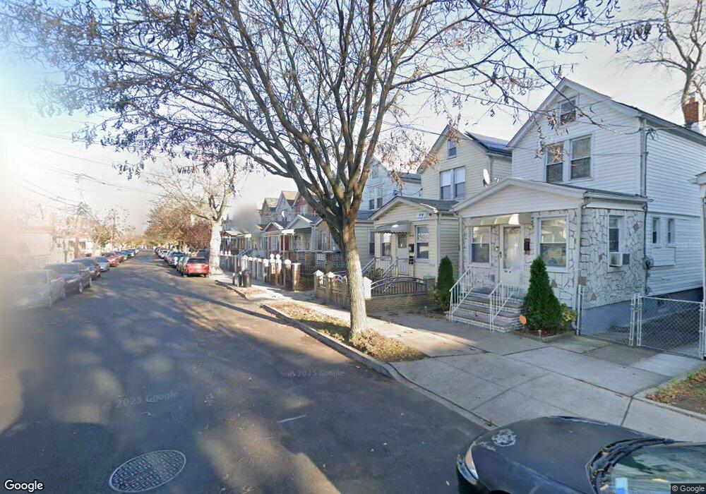 15052 116th Rd, Jamaica, NY 11434 - photo 1