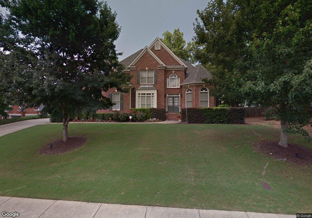 332 Shawnee Indian Ln unit 2, Suwanee, GA 30024 - photo 1