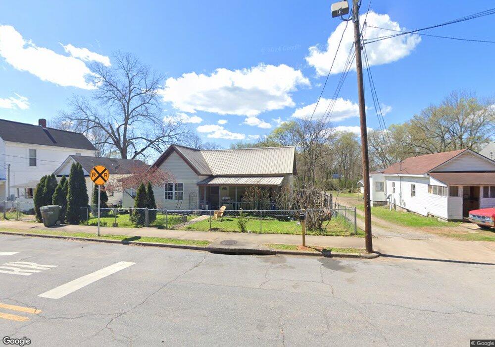 526 Jones St, Cedartown, GA 30125 - photo 1