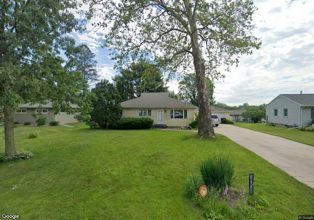 4214 Veralta Dr, Cedar Falls, IA 50613 - photo 1
