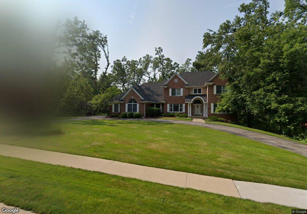 4899 Oak Grove Ct NE, Cedar Rapids, IA 52411 - photo 1