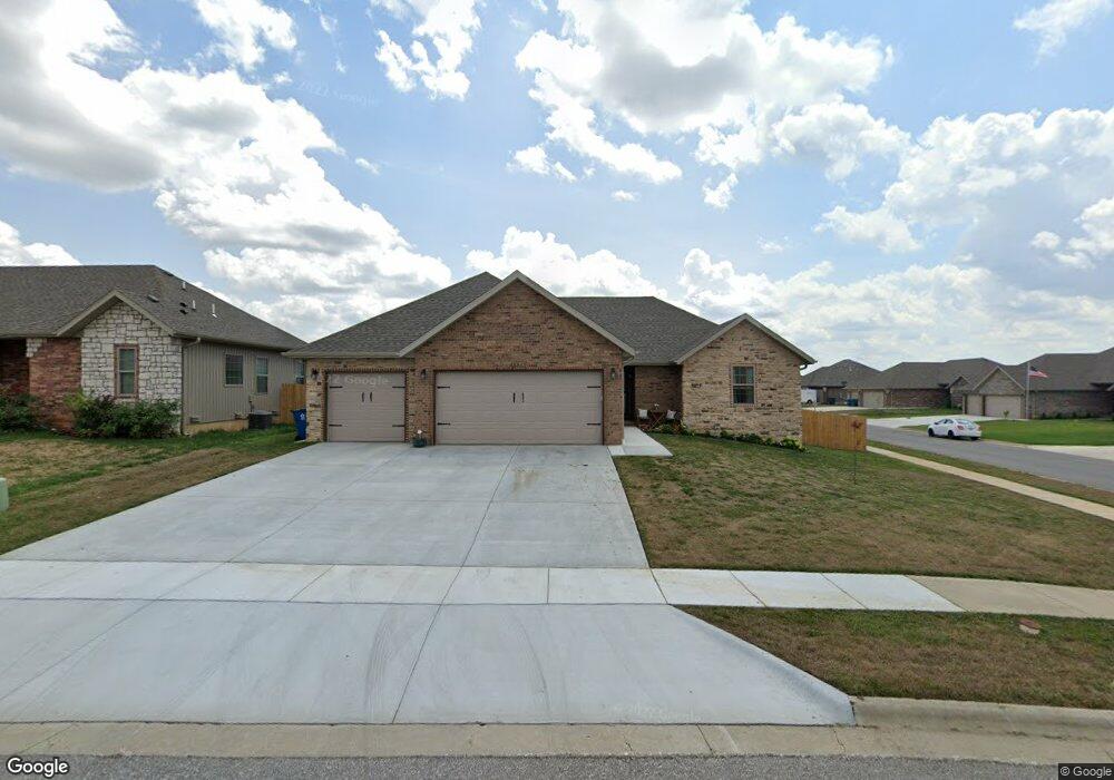 606 E Dyann Dr, Nixa, MO 65714 - photo 1