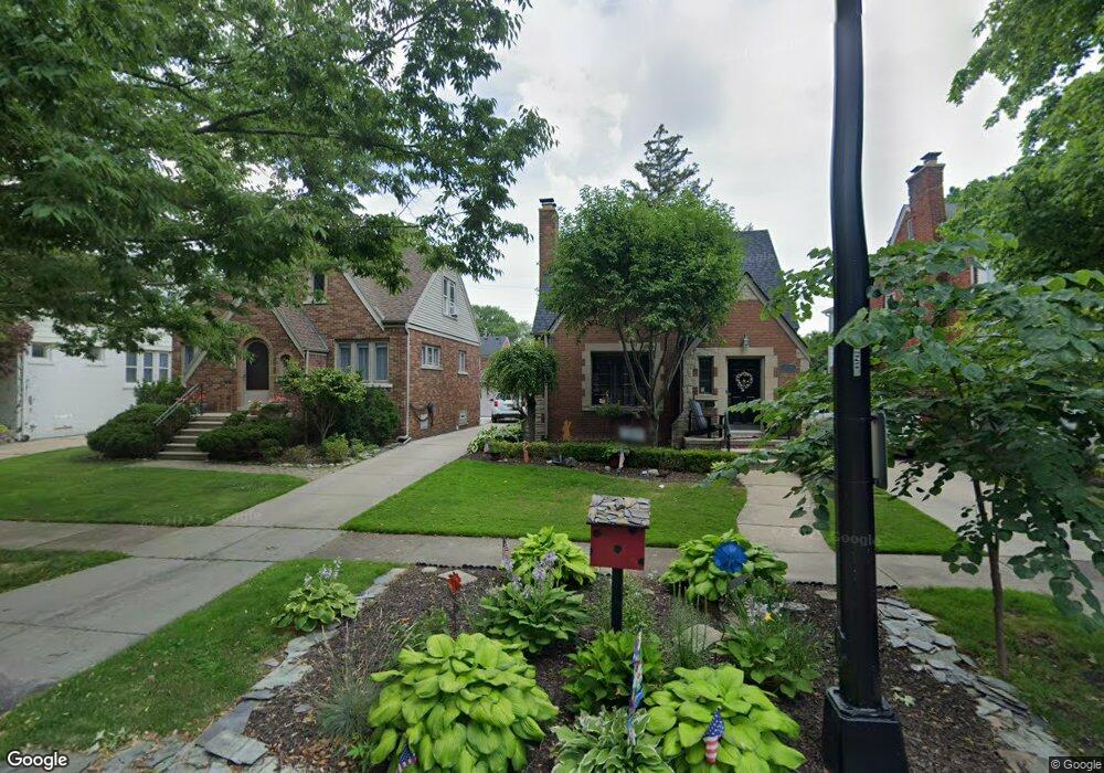 468 Cloverly Rd, Grosse Pointe Farms, MI 48236 - photo 1