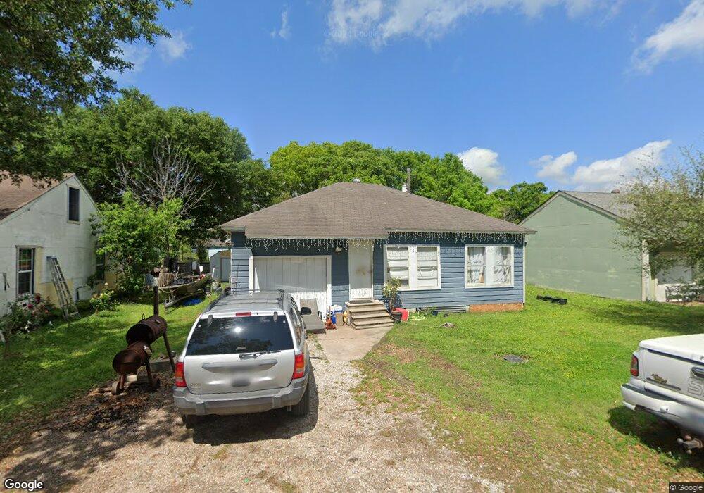 2609 Boring St, Bay City, TX 77414 - photo 1