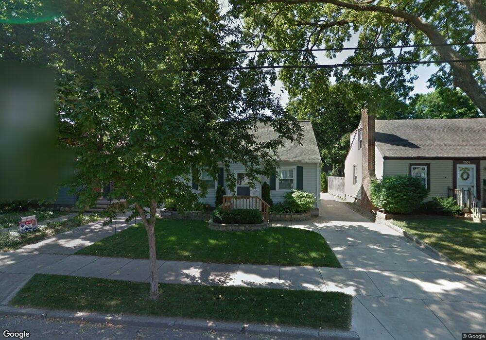1129 Gordon Ave, Lansing, MI 48910 - photo 1