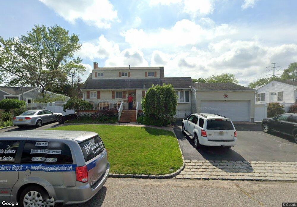 2812 Heather Ave, Medford, NY 11763 - photo 1