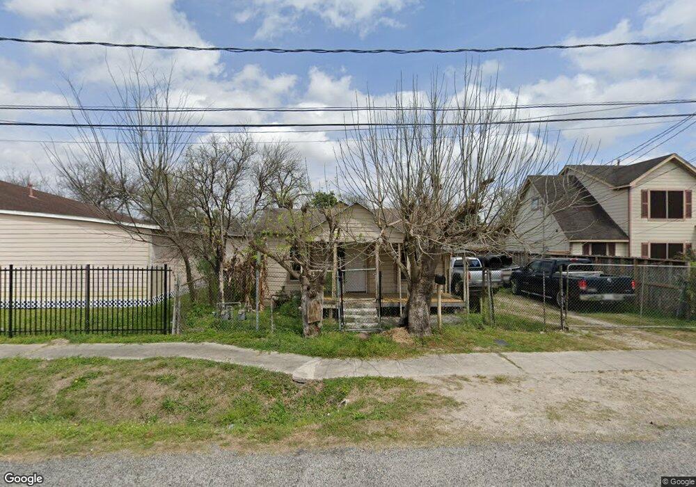 4709 Salina St, Houston, TX 77026 - photo 1