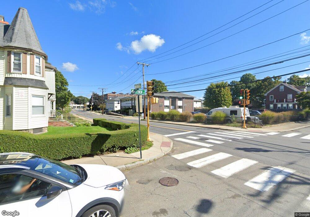 32 South St unit 301, Waltham, MA 02453 - photo 1