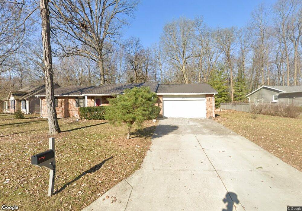 931 Christopher Cir, Ada, OH 45810 - photo 1