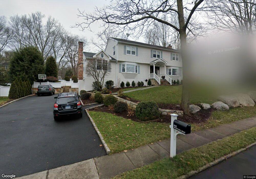 1442 Round Hill Rd, Fairfield, CT 06824 - photo 1