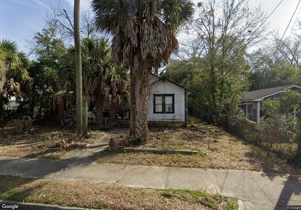 211 W Calhoun St, Thomasville, GA 31792 - photo 1