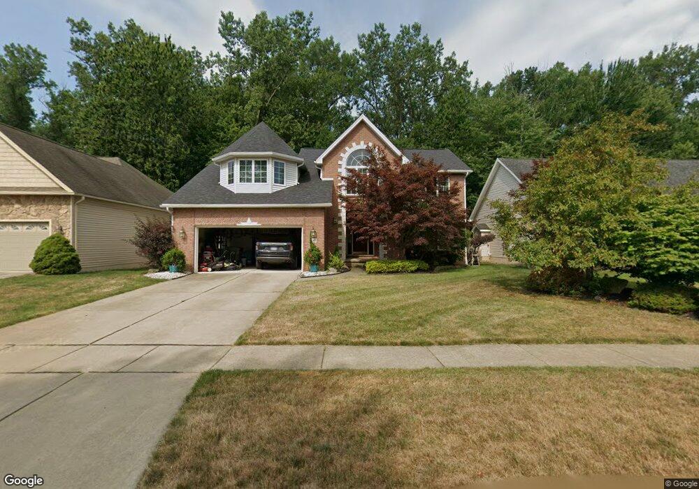 1148 Bowen Dr W, North Tonawanda, NY 14120 - photo 1