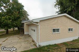 206 Cedar St NE, Blairstown, IA 52209