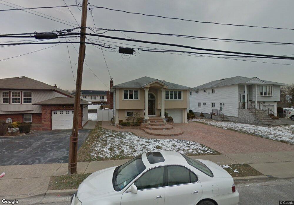 2681 Lee Place, Bellmore, NY 11710 - photo 1