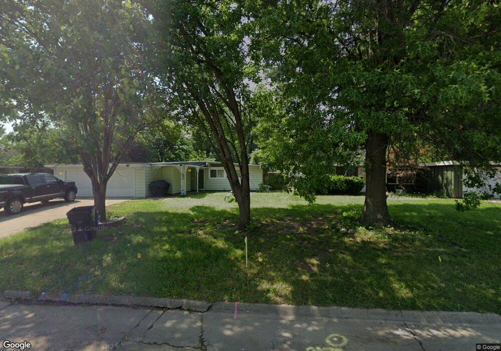 1605 SW 24th St, Topeka, KS 66611 - photo 1