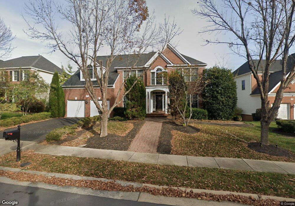 22752 Tucker Ln, Ashburn, VA 20148 - photo 1