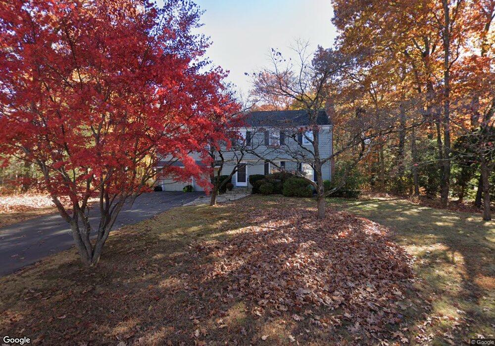 122 Roslyn Dr, New Britain, CT 06052 - photo 1