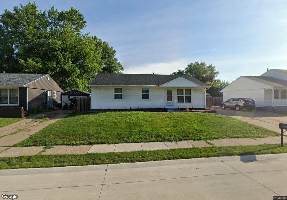 2004 W 54th St, Davenport, IA 52806 - photo 1