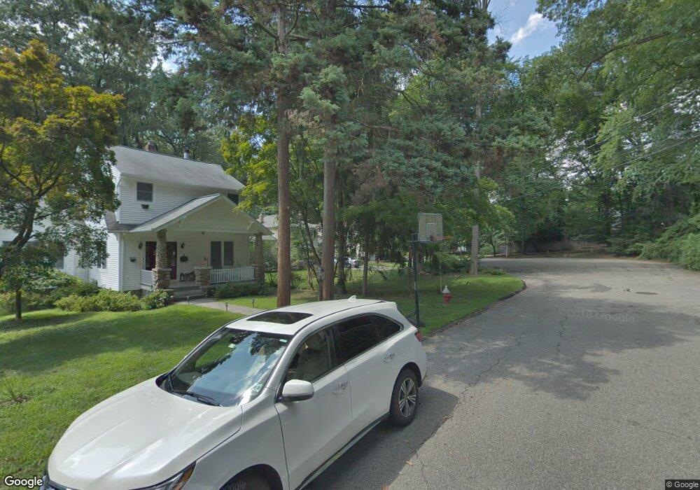 21 Oak St, Woodcliff Lake, NJ 07677 - photo 1