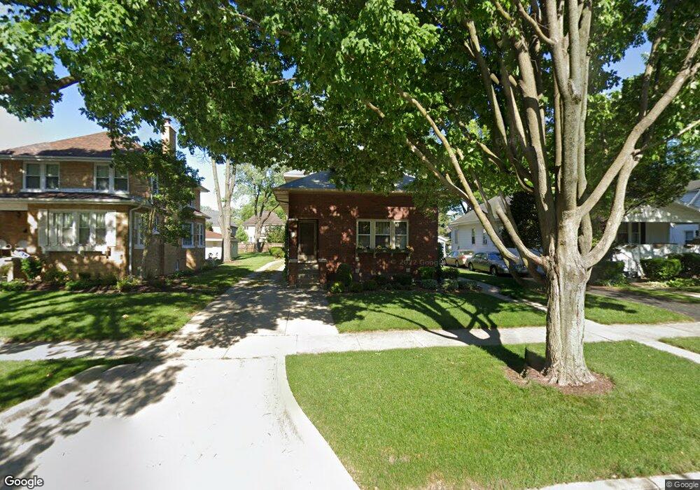 353 N Maple Ave, Elmhurst, IL 60126 - photo 1