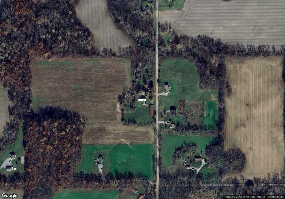 825 S 750 W, Angola, IN 46703 - photo 1