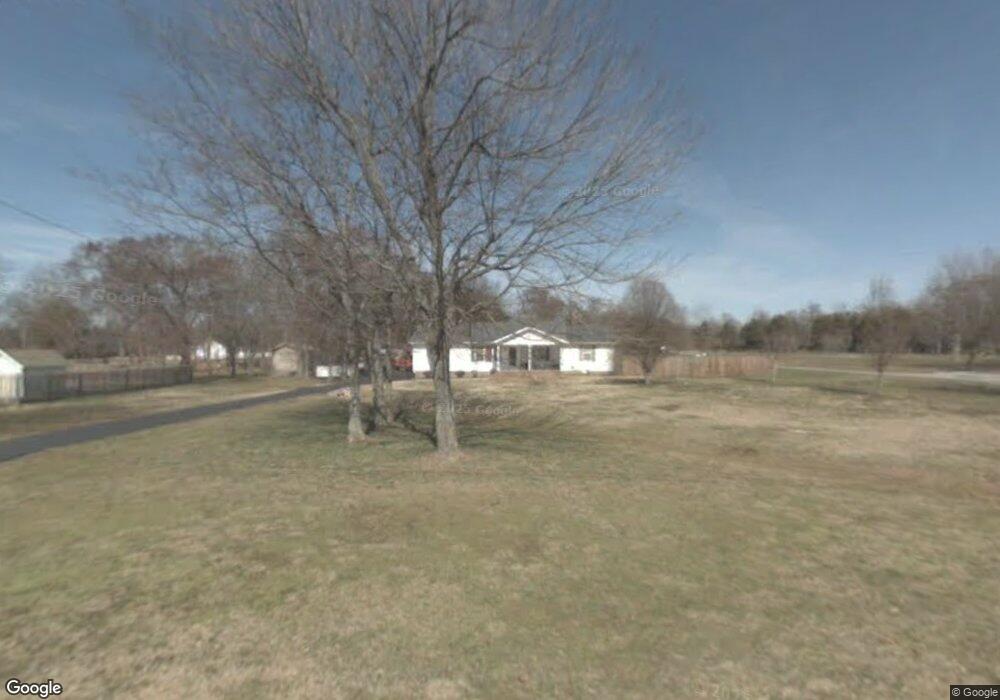 210 Cessna Ln, Shelbyville, TN 37160 - photo 1