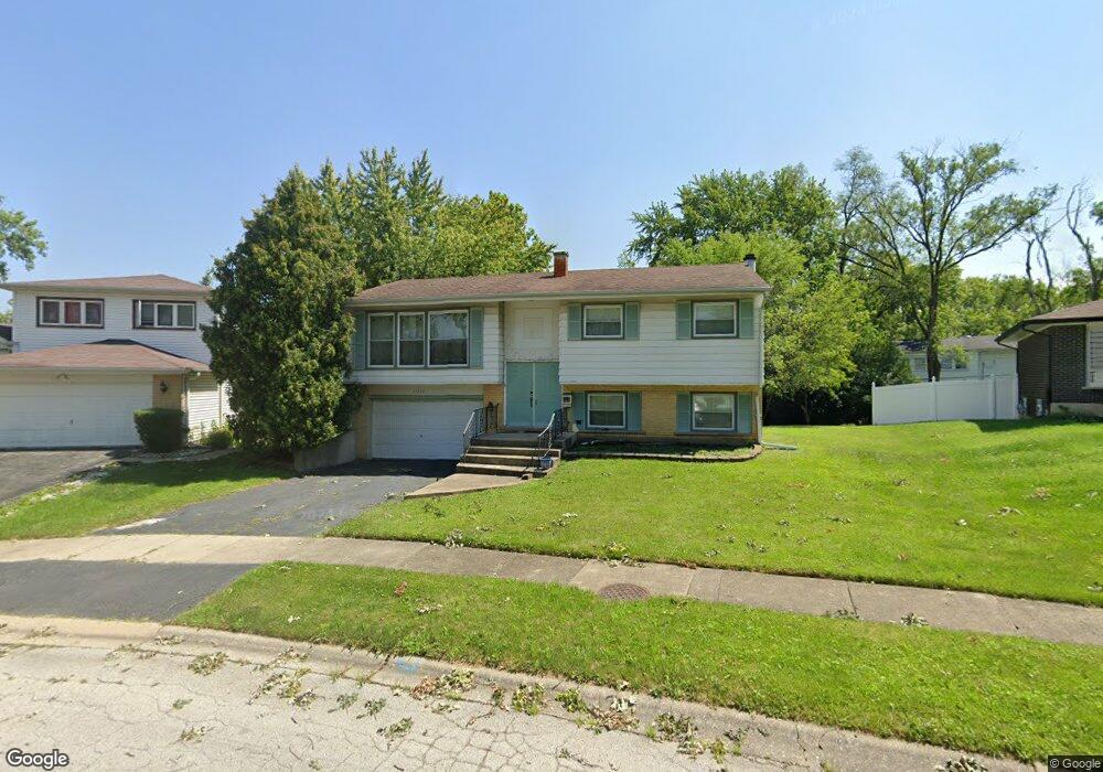 17707 Pebblewood Ln, Hazel Crest, IL 60429 - photo 1