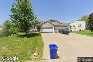 933 Willow Ln Unit B, Lisbon, IA 52253