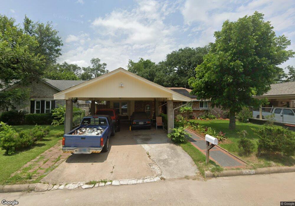 1942 Beaver Bend Rd, Houston, TX 77088 - photo 1