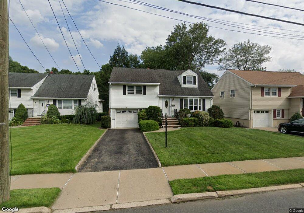 17 Hobart Ct, Rochelle Park, NJ 07662 - photo 1