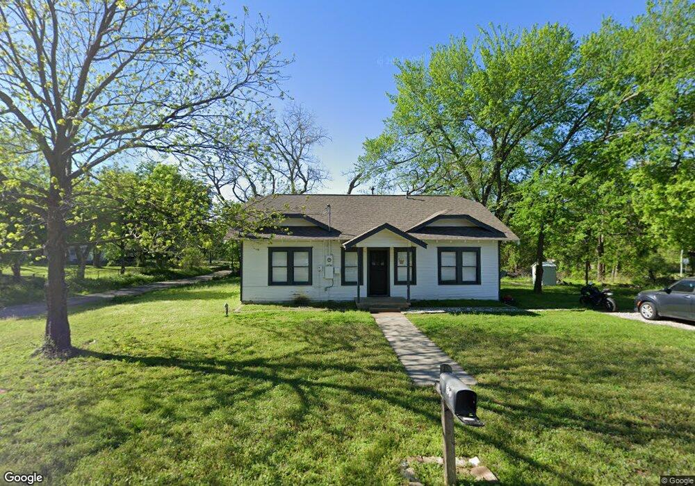 301 W Weatherford St, Weatherford, TX 76086 - photo 1